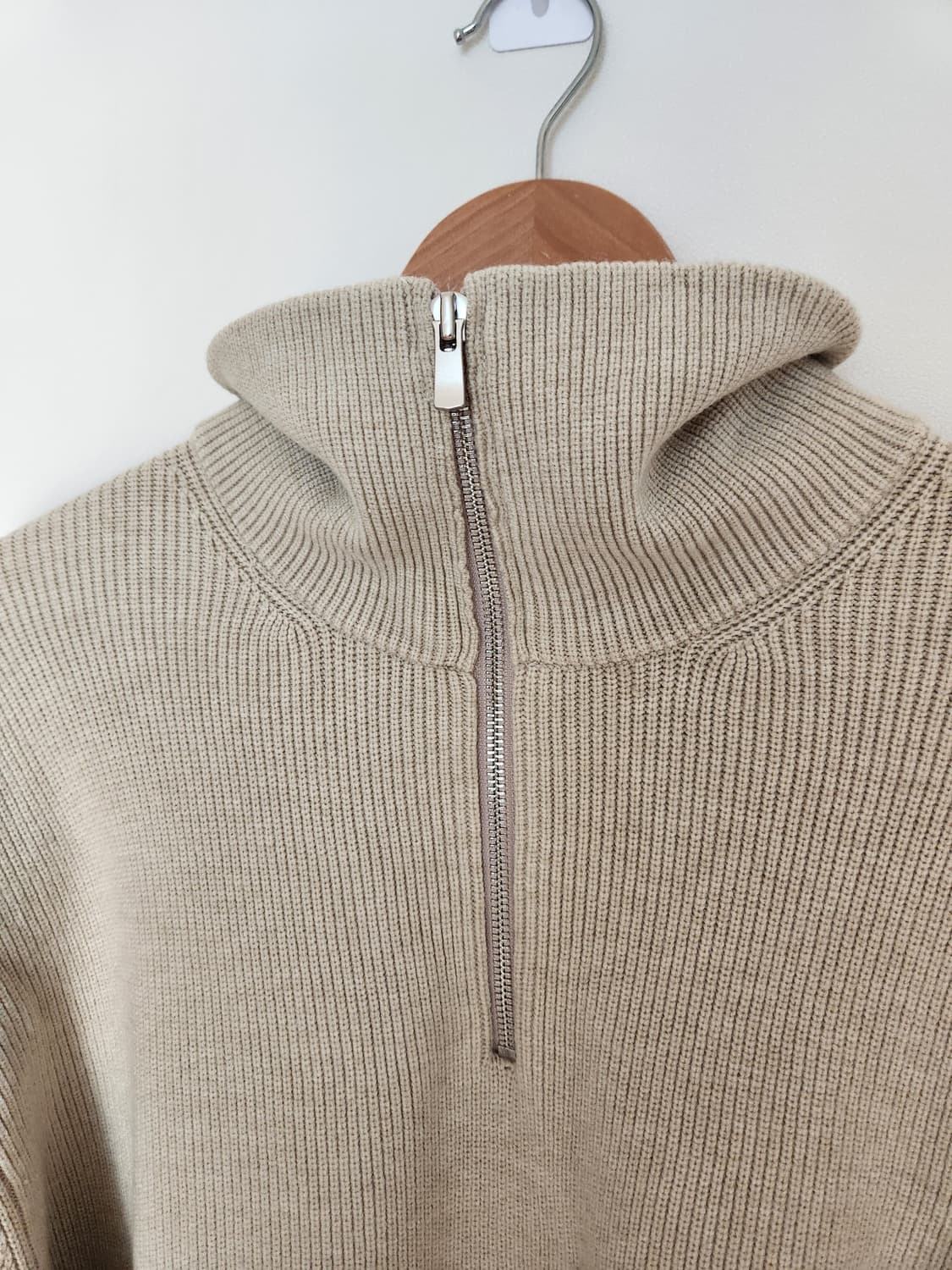 지오지아 루즈핏 반집업 하이넥 니트 상품이미지5