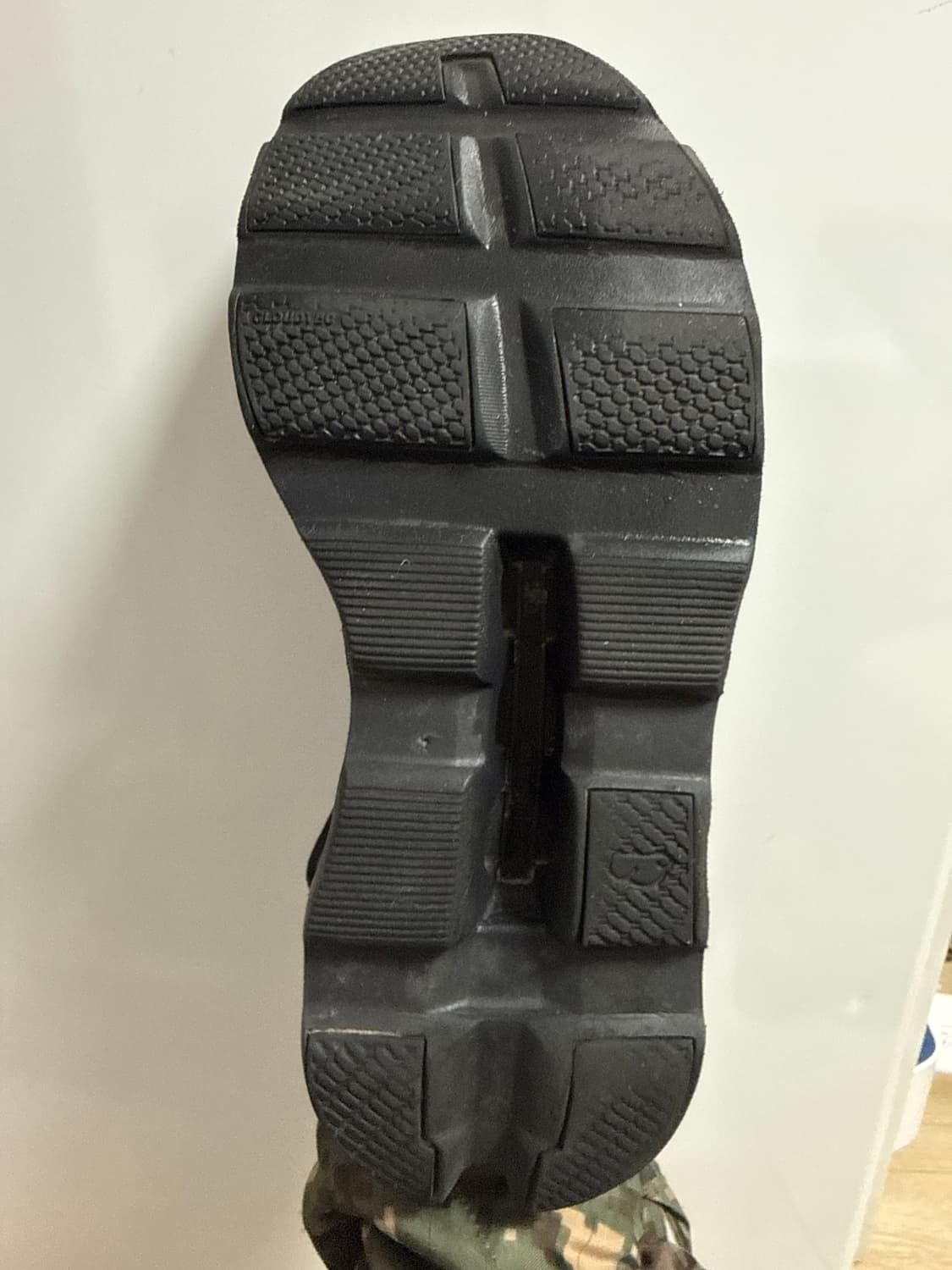 On Running Cloudmonster Void Black  EU43 상품이미지6