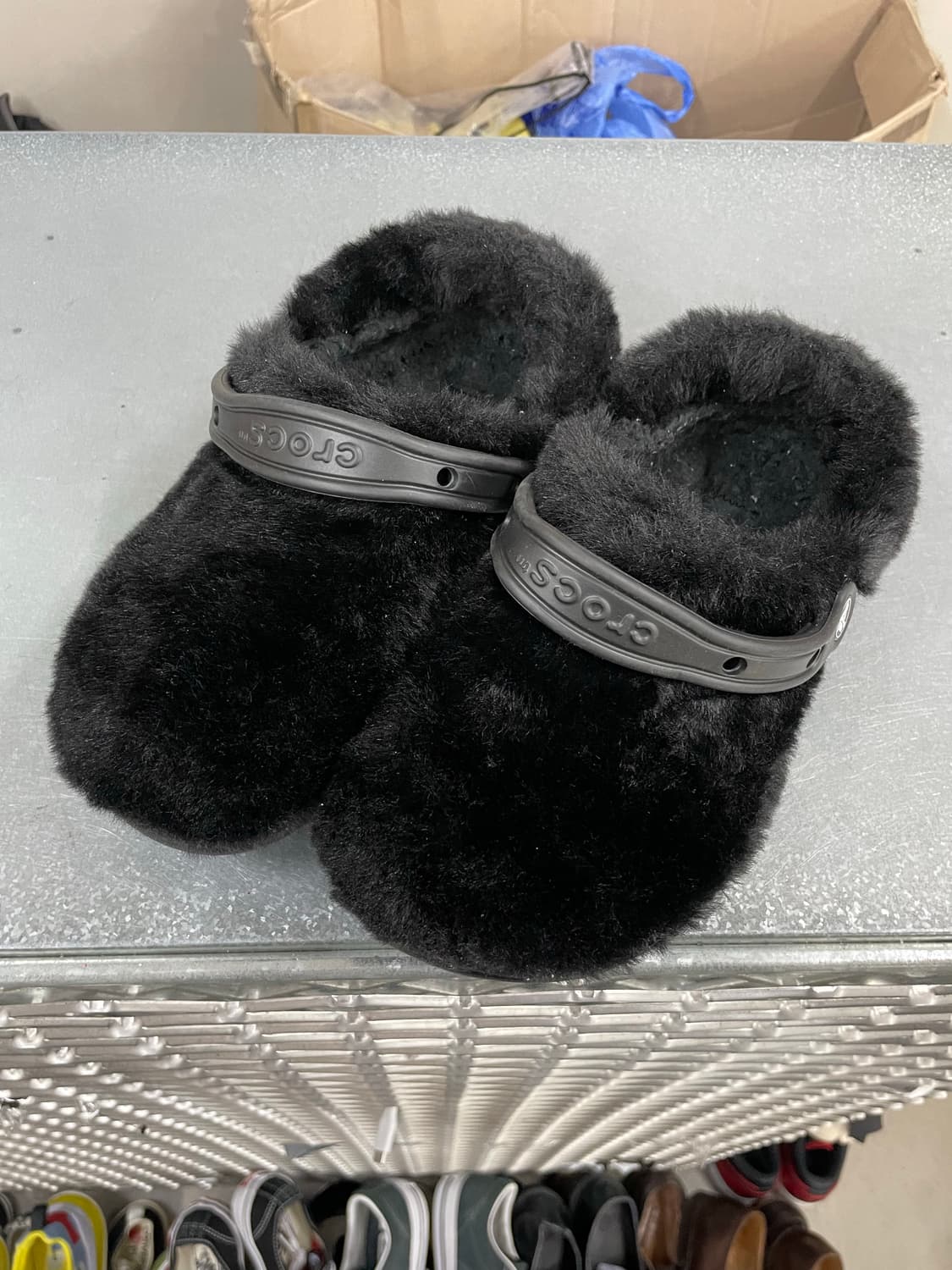 크록스 클래식 퍼 슈어 클로그 블랙 W7  상품이미지2