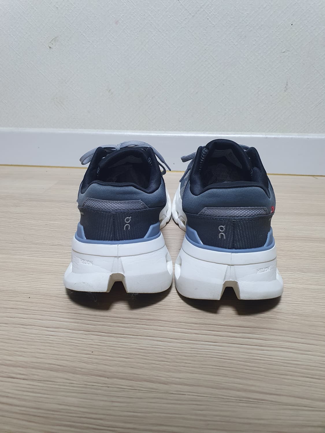 온러닝 클라우드러너2 운동화 275 상품이미지5