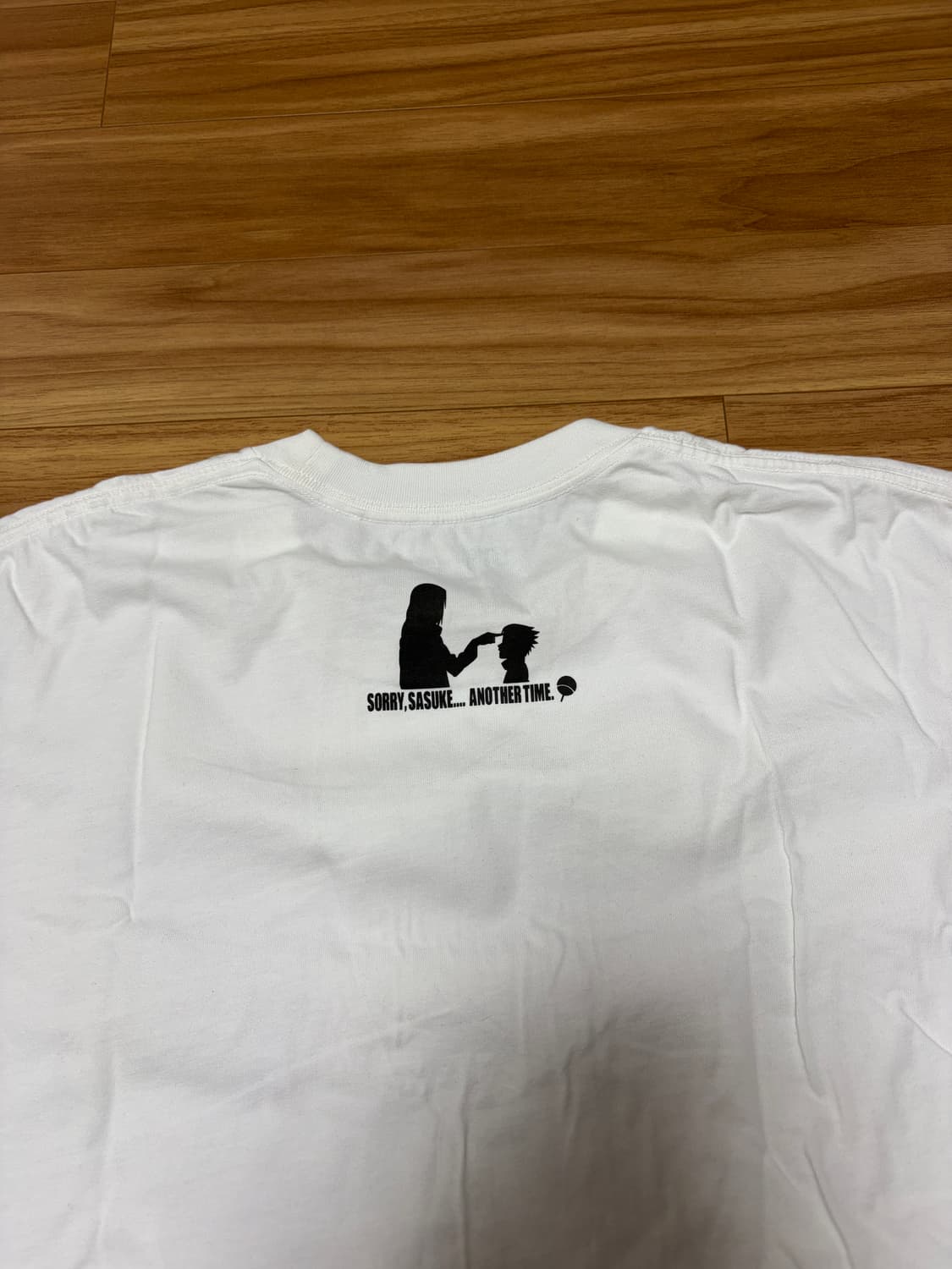 유니클로 UT 이타치 사스케 티셔츠  상품이미지4