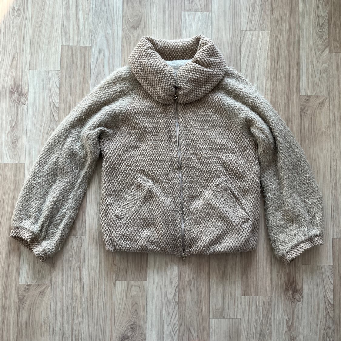 츠모리치사토 볼륨 카라 집업 상품이미지2