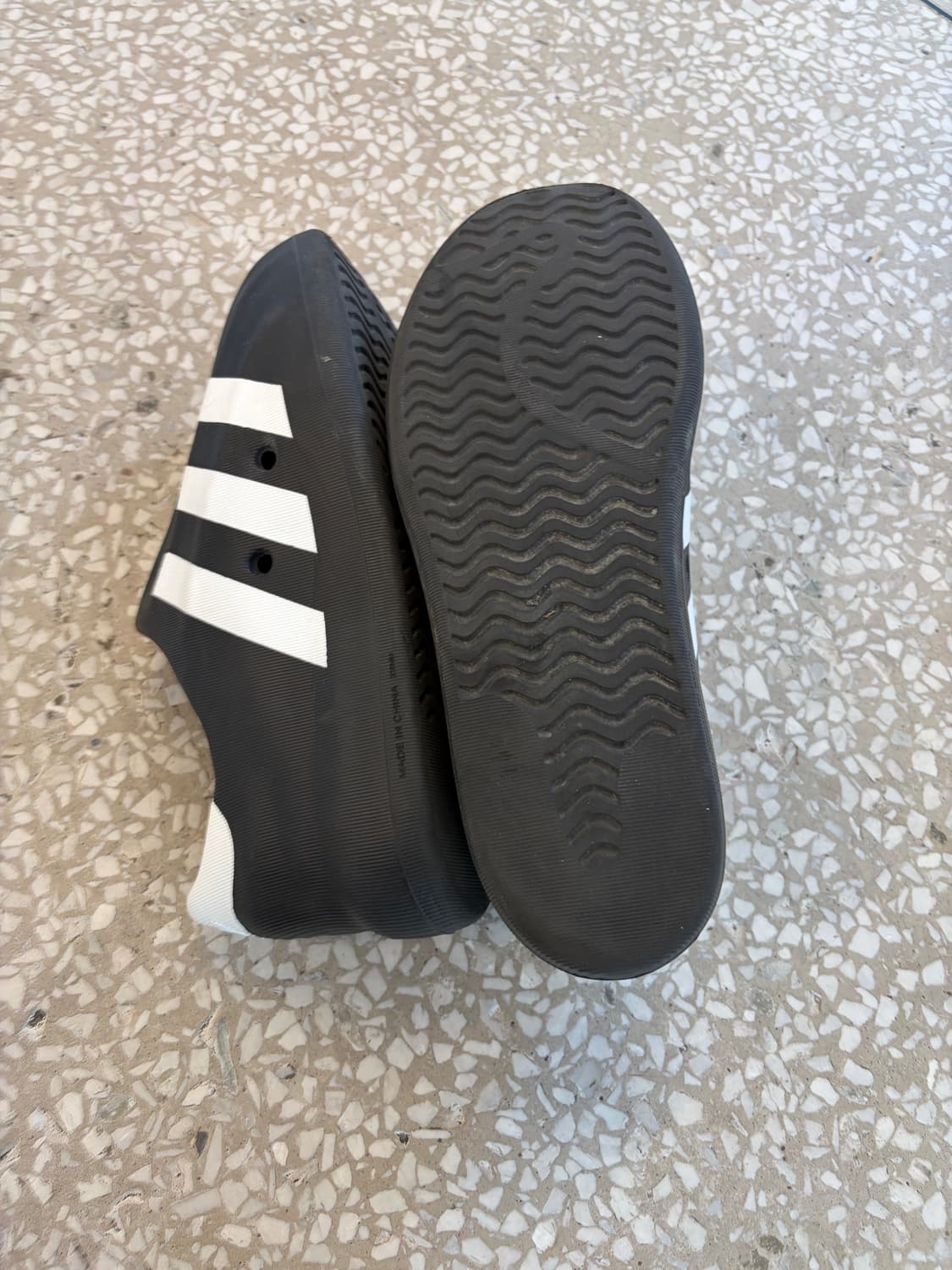 Adidas AdiFOM Black White Slip-On Shoes 상품이미지4