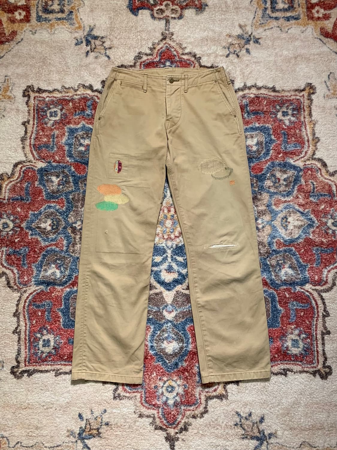 브루나보인 패치워크 자수 치노팬츠 상품이미지1