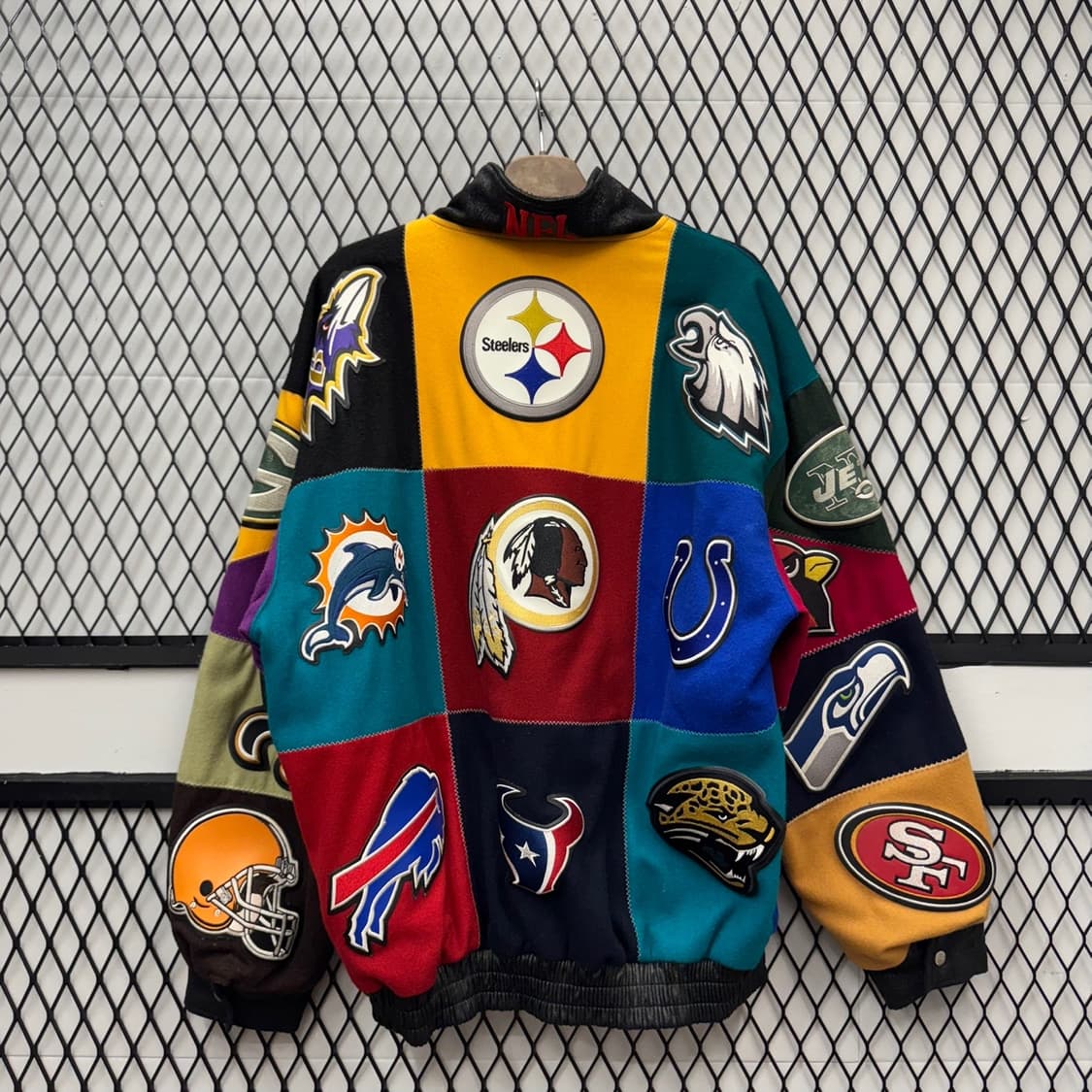 00s 리복 NFL X STEELERS 바시티 자켓 패치워크 디테일 상품이미지2