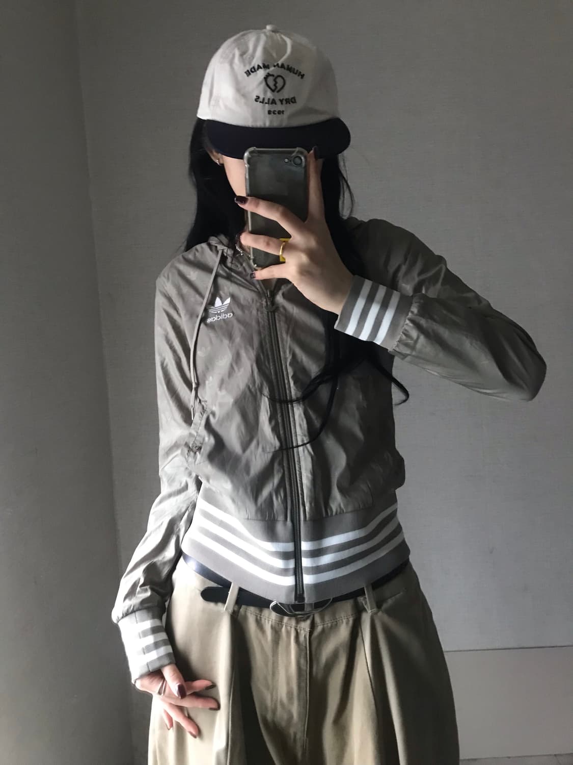 아디다스 카키 바람막이 상품이미지2