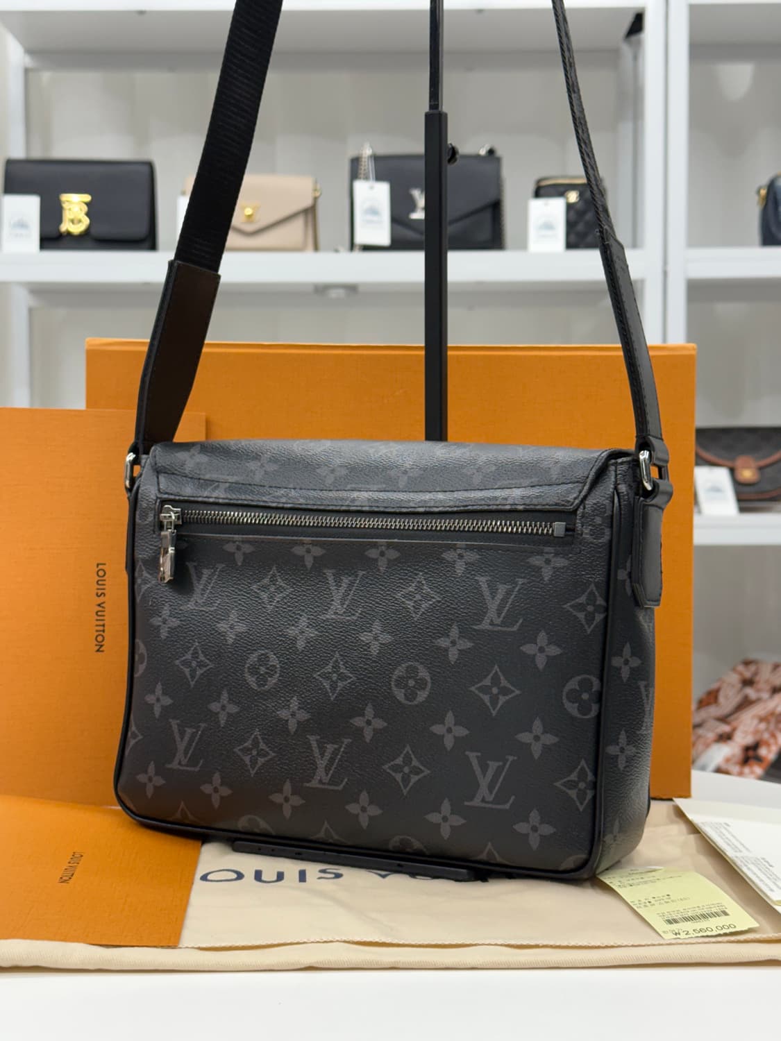 [PM] 루이비통 이클립스 디스트릭트 메신저백 상품이미지2