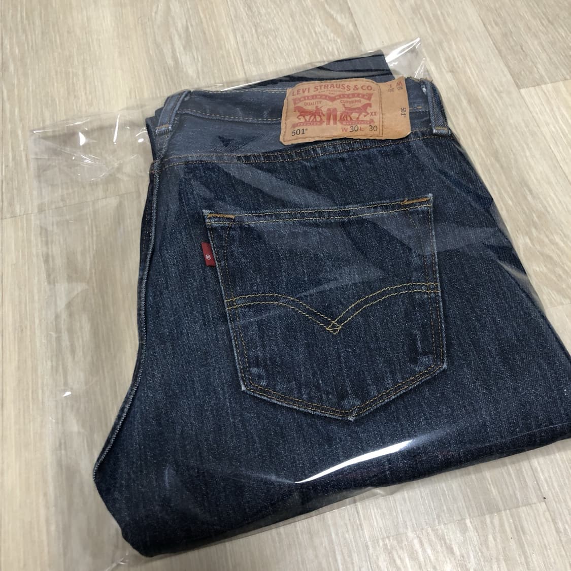 (30) 리바이스 Levi's 501 스트레이트핏 워시드 중청 데님 상품이미지10