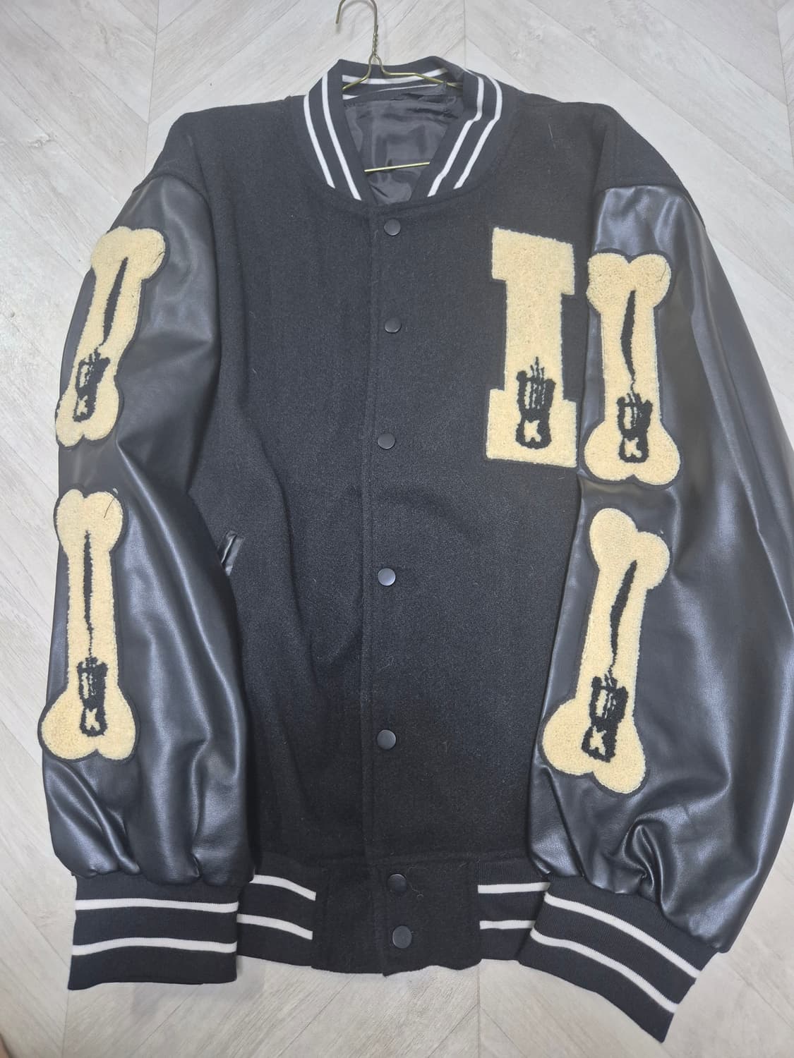 아이파이브본즈 맛 바시티자켓 상품이미지2