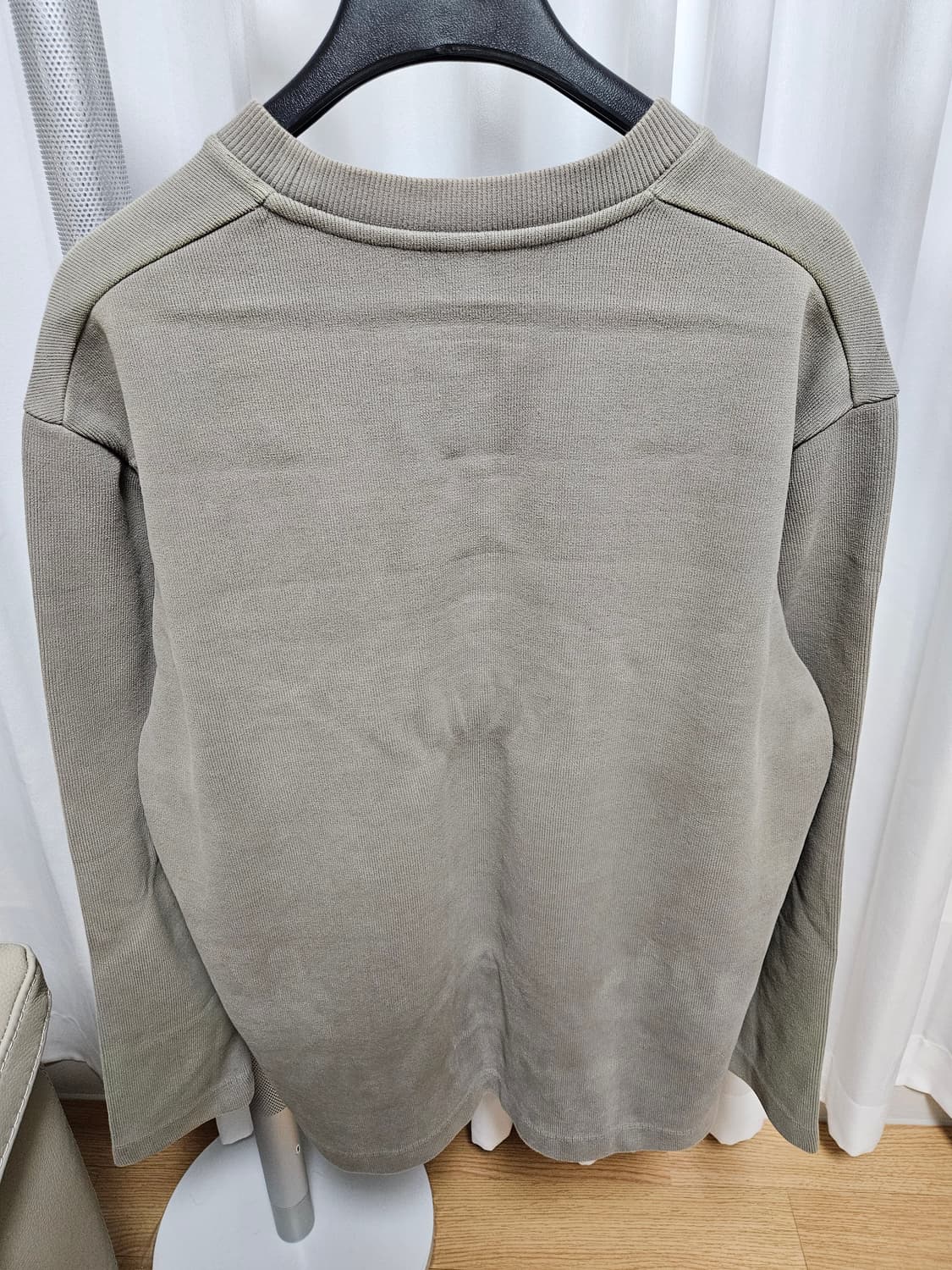 에피그램 사카리바 라운드넥 맨투맨 (100 사이즈) 상품이미지2