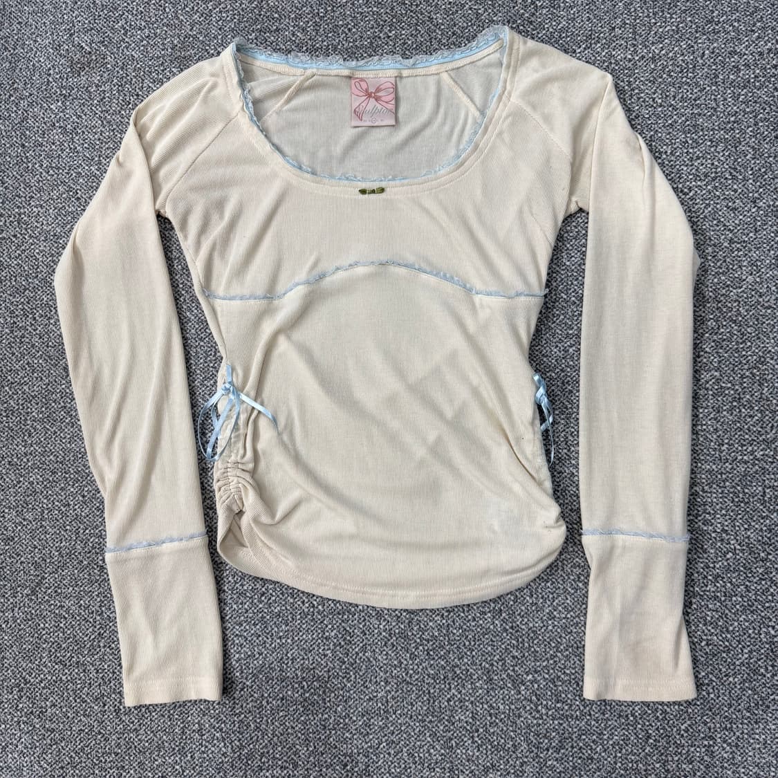 스컬프터  Bow Tie L/S Tee Ivory 상품이미지1