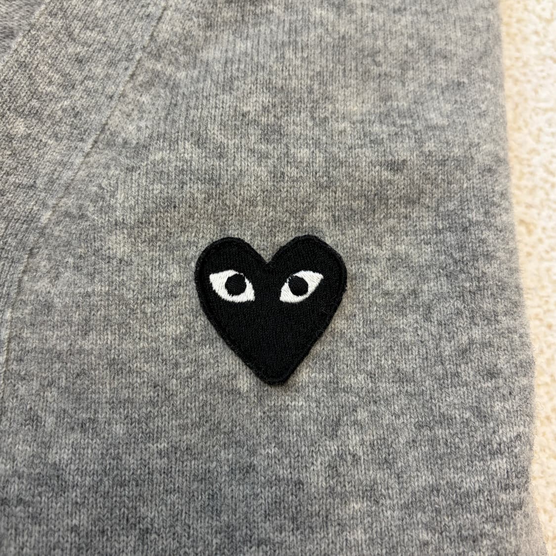 꼼데가르송 블랙와펜 그레이 가디건 상품이미지3