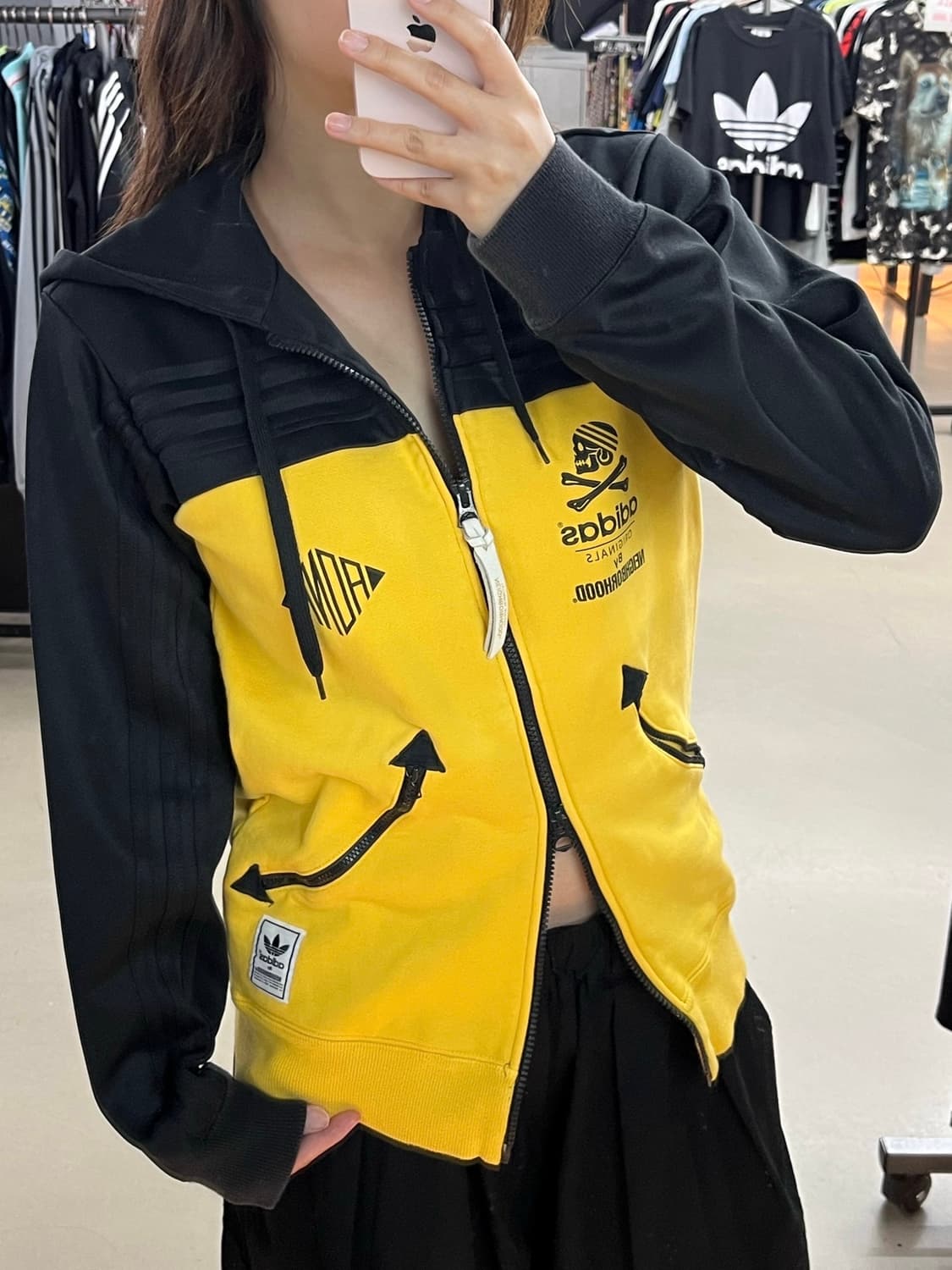 아디다스 x 네이버후드 져지 상품이미지3