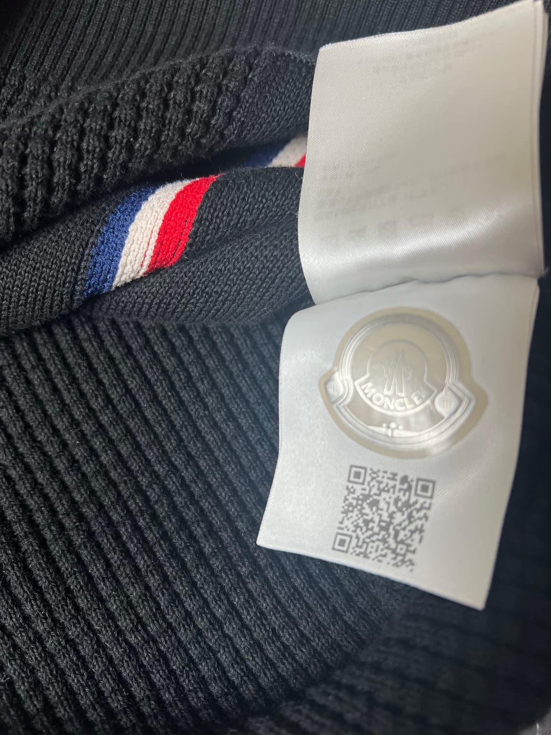 몽클레어 블랙와팬 니트 상품이미지2