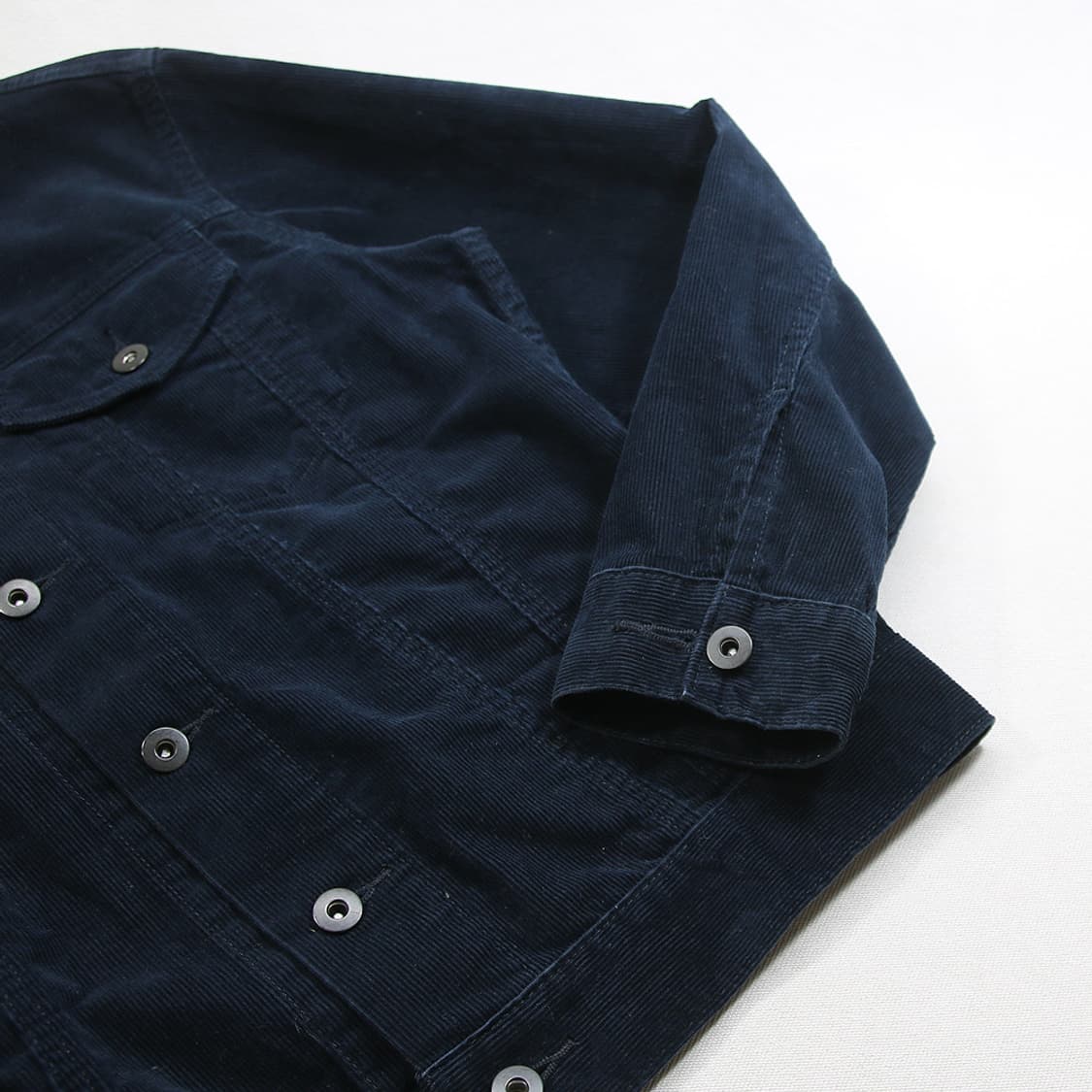 (착용컷) 유니클로 코듀로이 트러커 자켓 (남성용 95) 상품이미지6