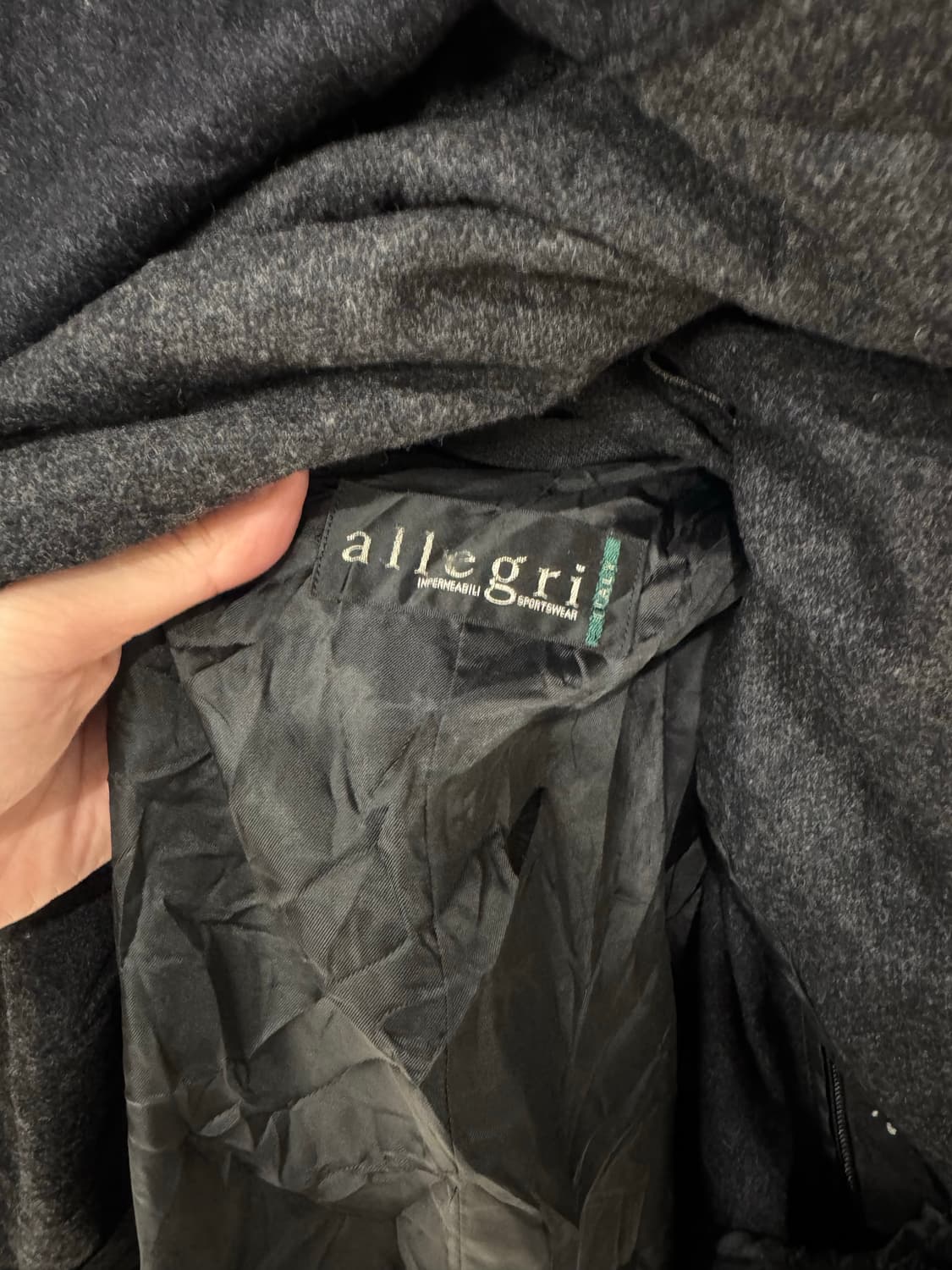 알레그리 벨티드 블랙 더블 트렌치코트 상품이미지6