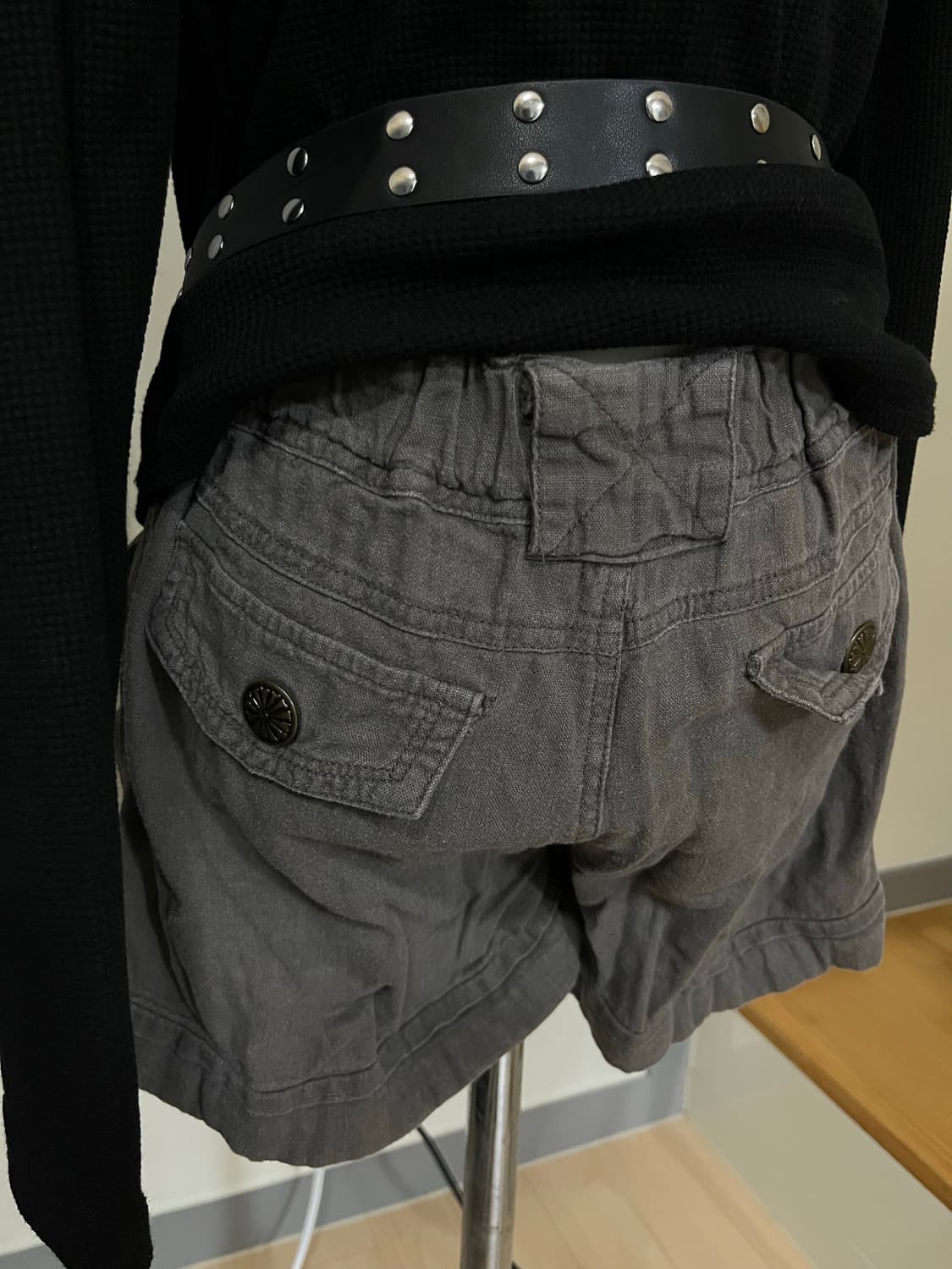 Dark grey cargo shorts 상품이미지2
