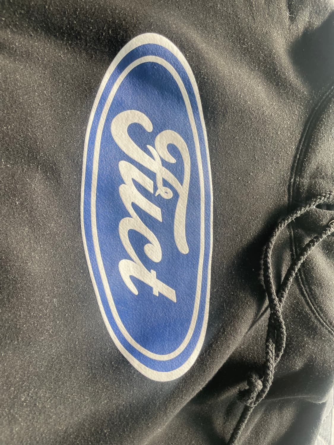 Fuct shelter 오발 후드티 상품이미지2