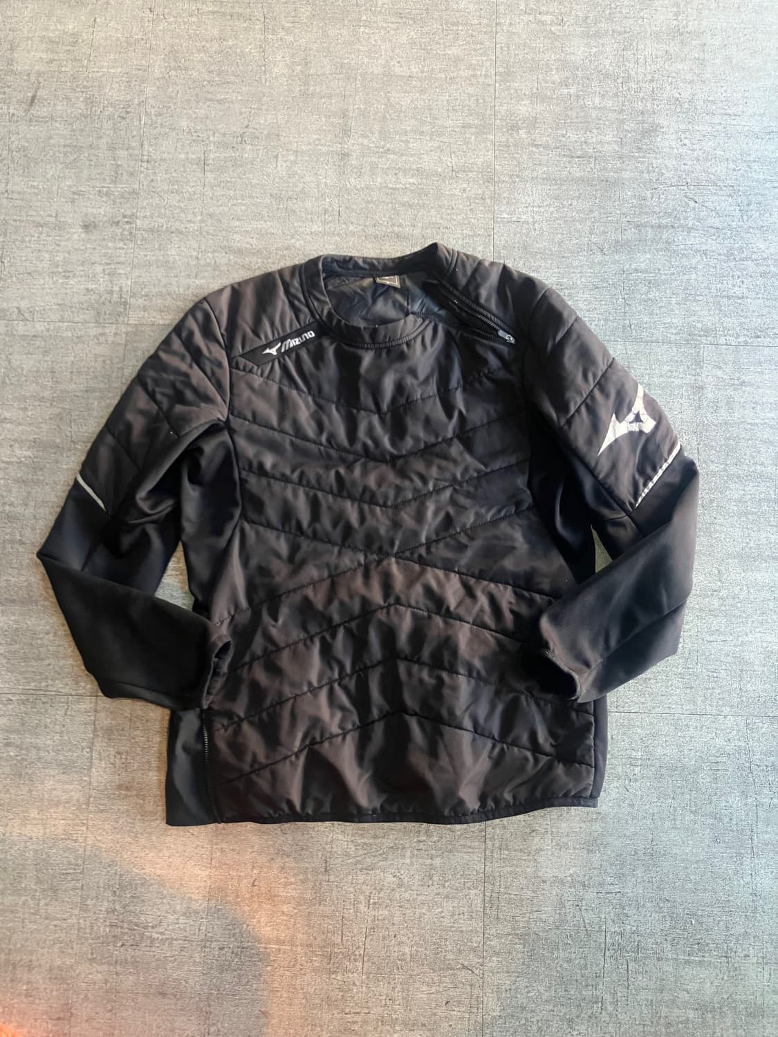 Mizno 미즈노 올드스쿨스트릿 숄더지퍼 퀄티드맨투맨 상품이미지1