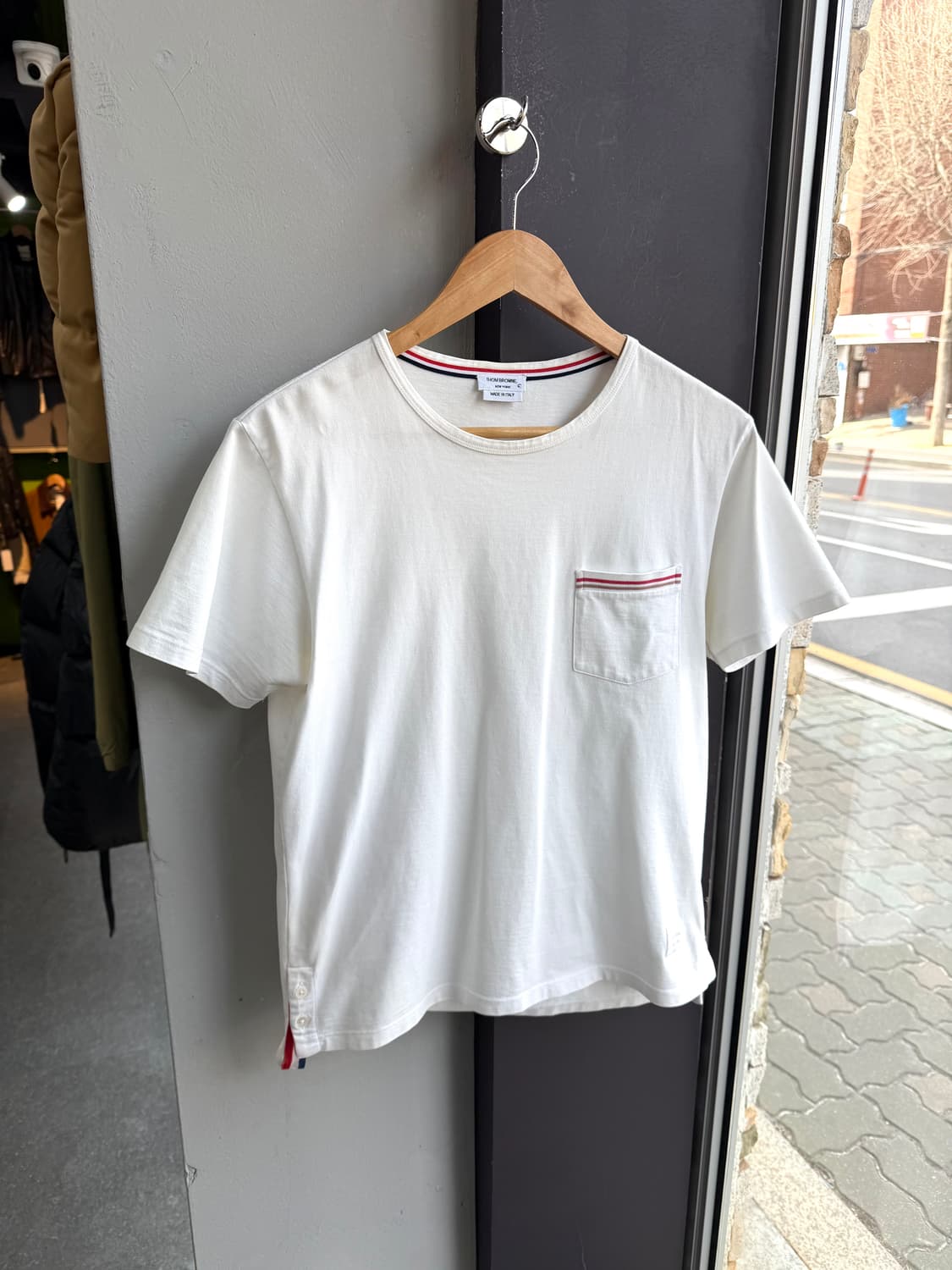 1/ 톰브라운 RWB 포켓트리밍 코튼 져지 반팔 상품이미지3