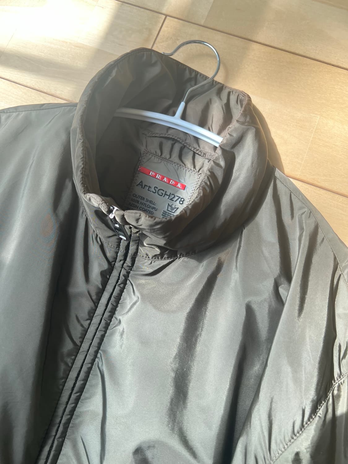 Prada nylon jacket 상품이미지3