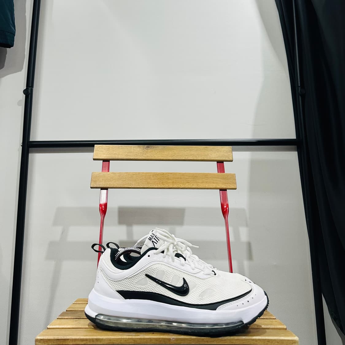 275) 나이키 운동화 남성 남자 신발 에어맥스 AP 화이트 블랙 상품이미지1
