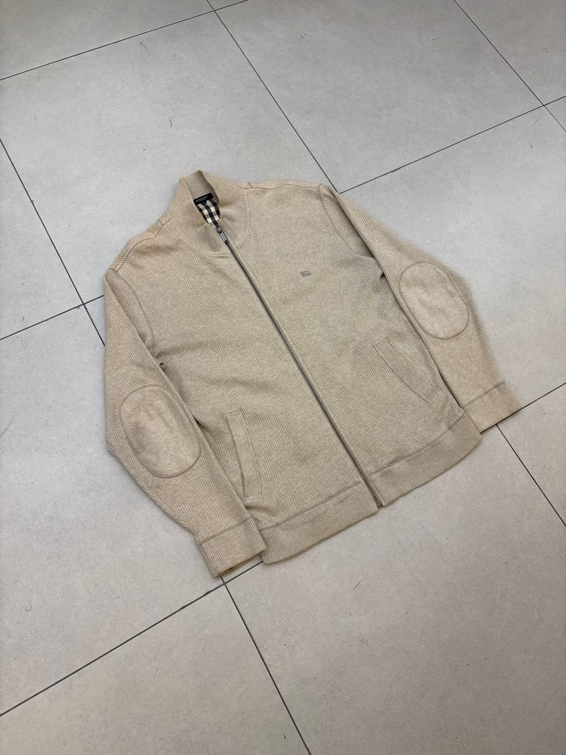 버버리 런던 노바체크 엘보우 패치 집업 상품이미지2