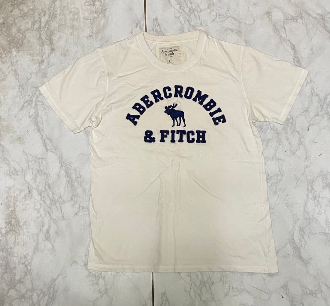 아베크롬비 반팔 티셔츠 사이즈 100 상품이미지1