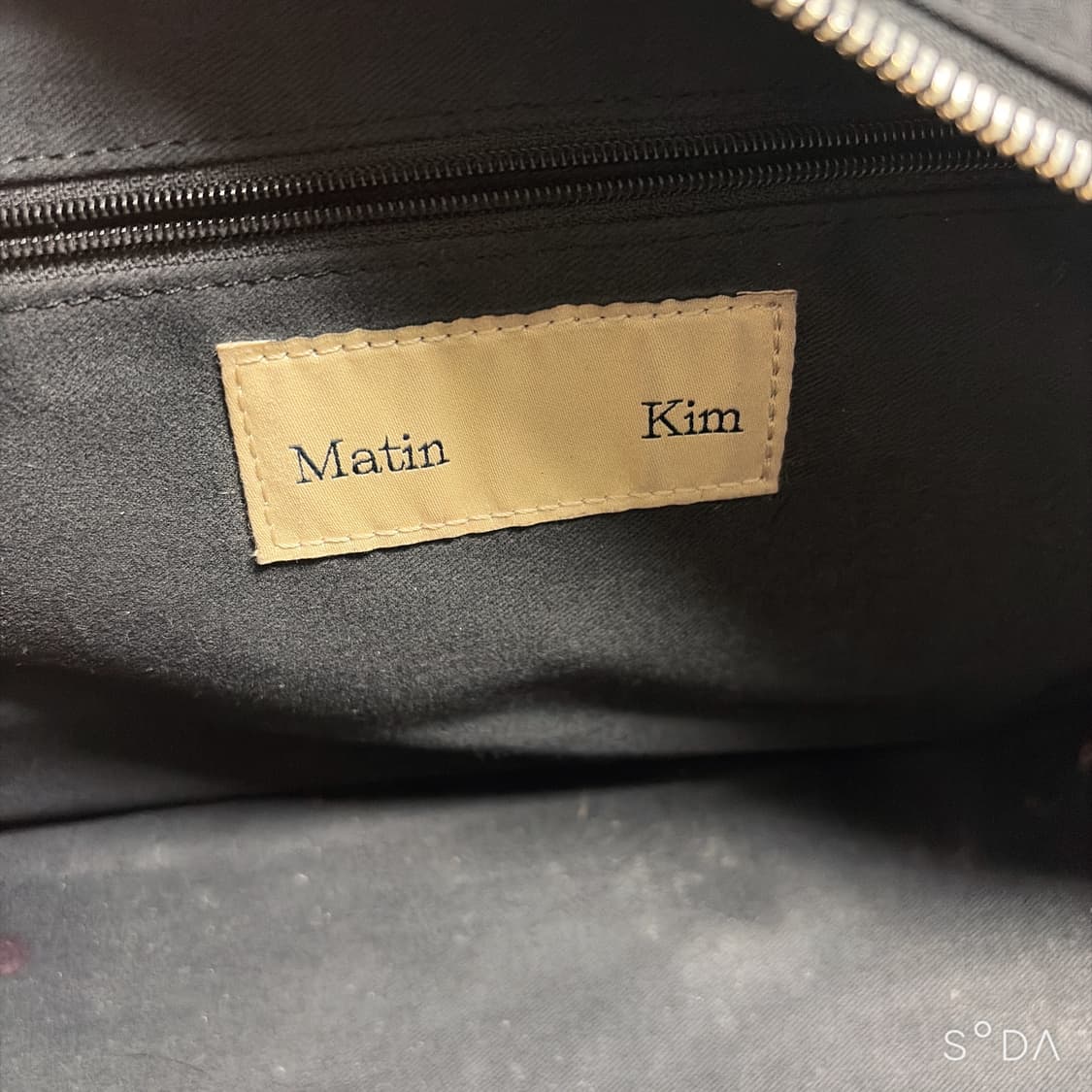 마뗑킴 나일론 숄더백 블랙 상품이미지8