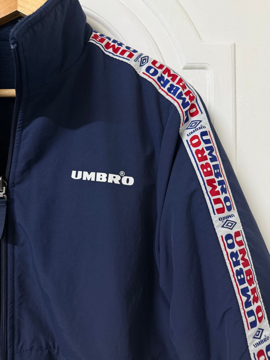 95사이즈 남성 엄브로 리버시블 자켓 후리스 상품이미지3