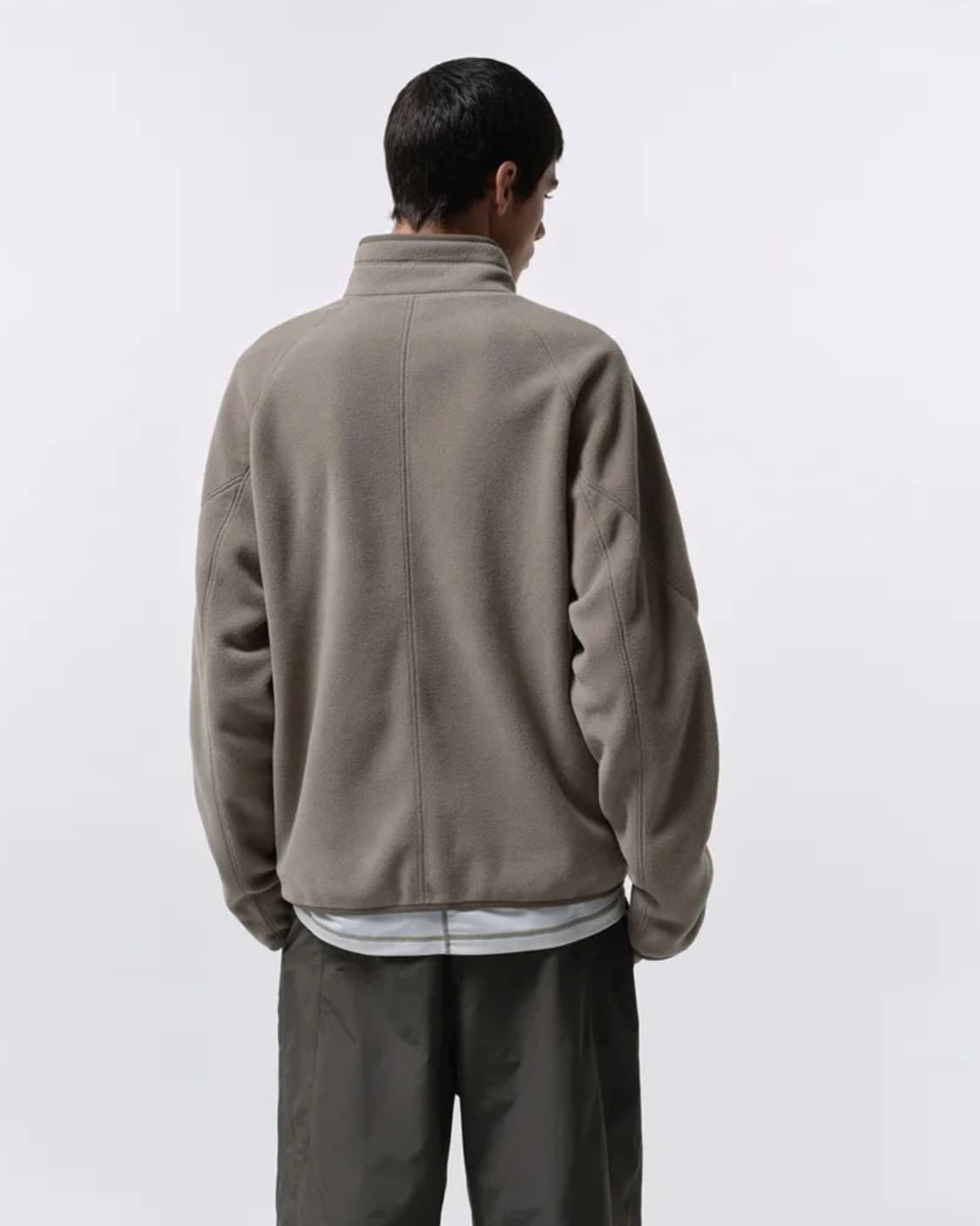 무탠다드/ 시티 레저 플리스 하이넥 자켓 머드베이지/ L 상품이미지3