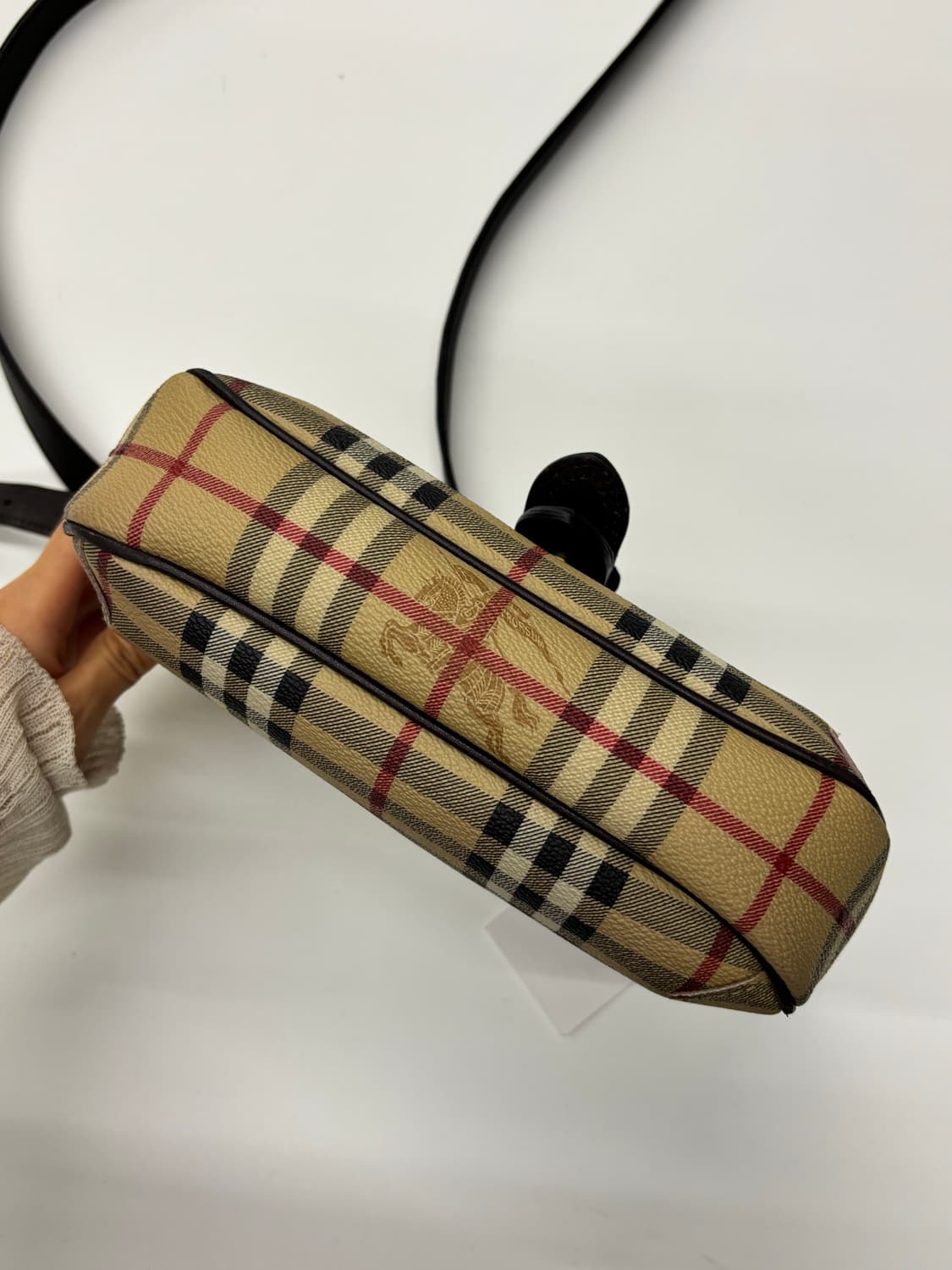 Burberry 버버리 노바체크 버클 크로스백 상품이미지4