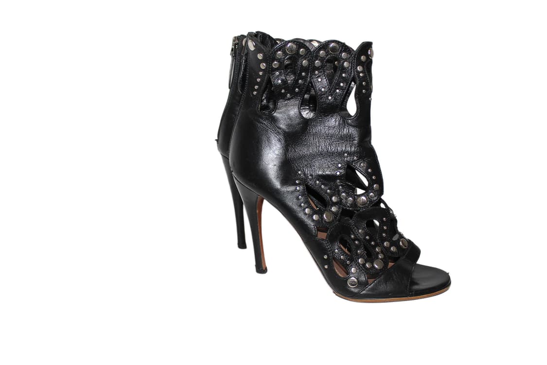 ALAIA by Pieter Mulier 알라이아 스터드 컷아웃 슈즈 상품이미지6