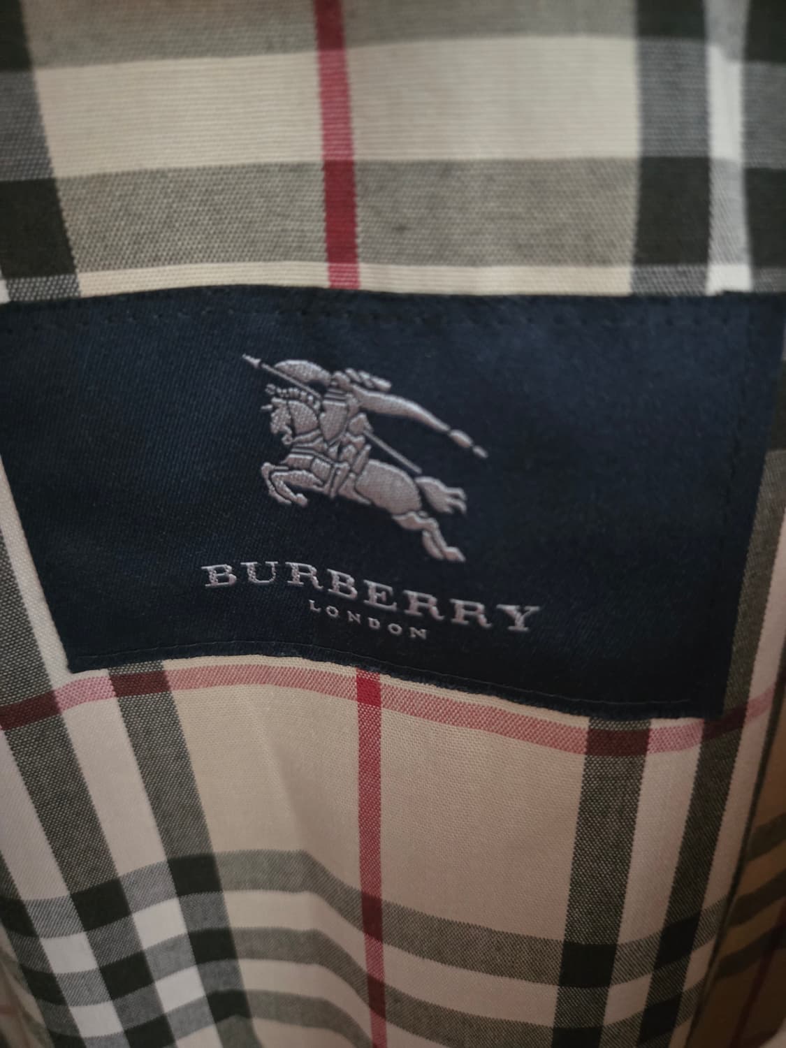 버버리 런던 노바체크 후드 자켓 / 뉴욕 매장 구매 상품이미지7