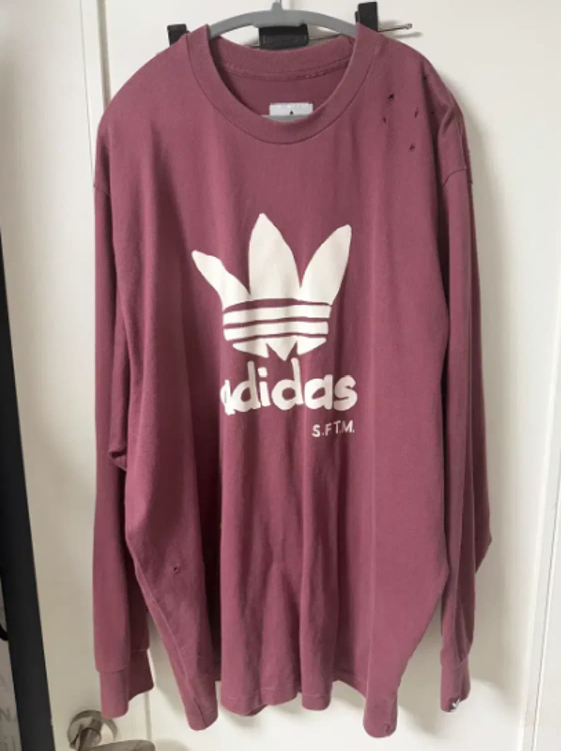 [L] 아디다스 X 송포더뮤트 콜라보 맨투맨 버건디 상품이미지1