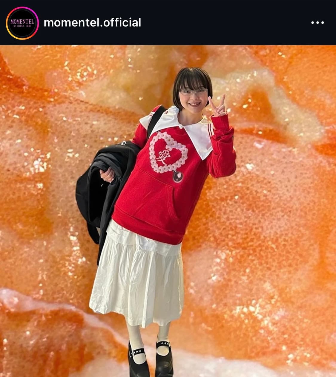 모멘텔 러브피어싱 맨투맨 상품이미지3