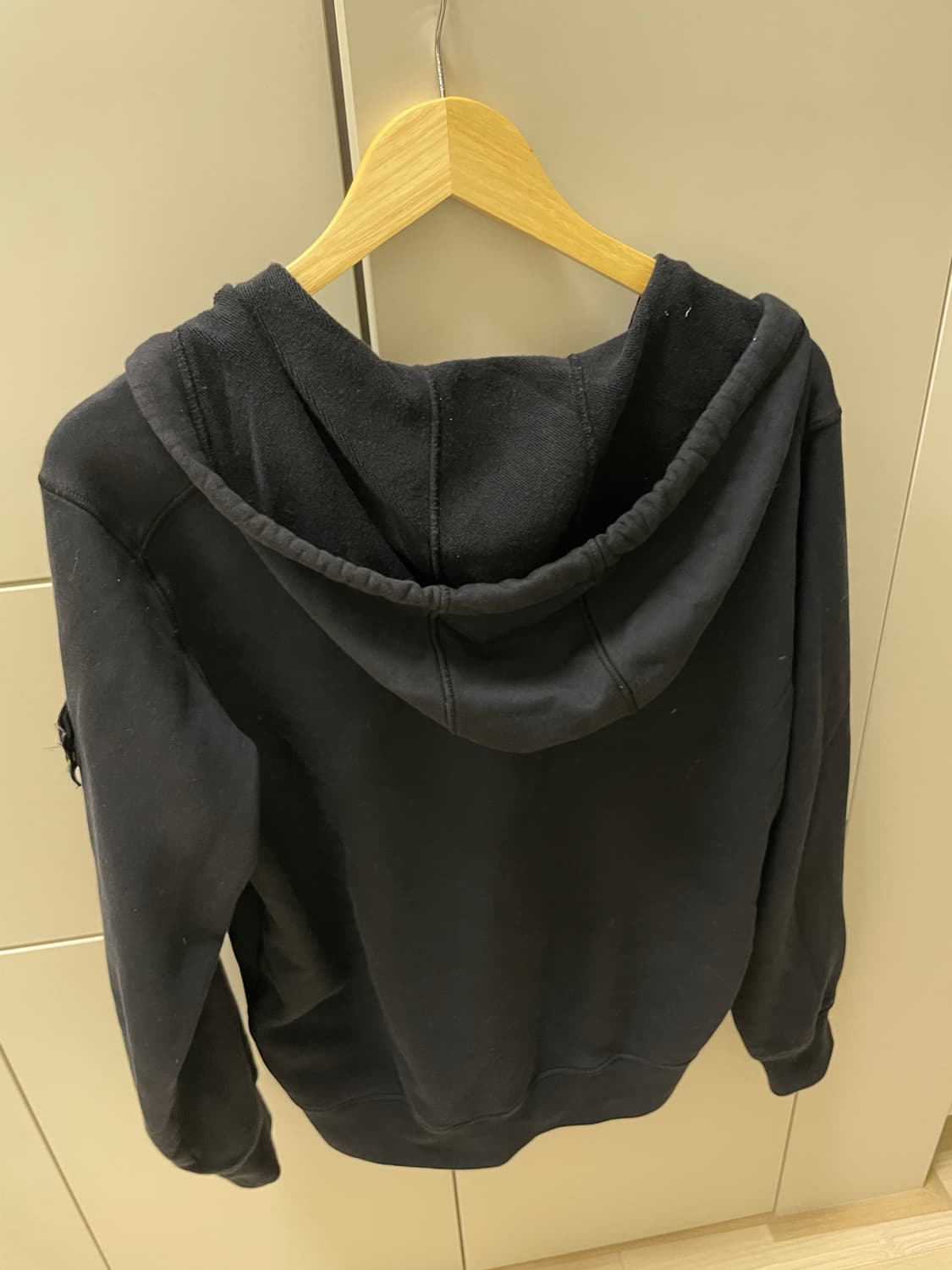 스톤아일랜드 23ss 후드집업 M 상품이미지3