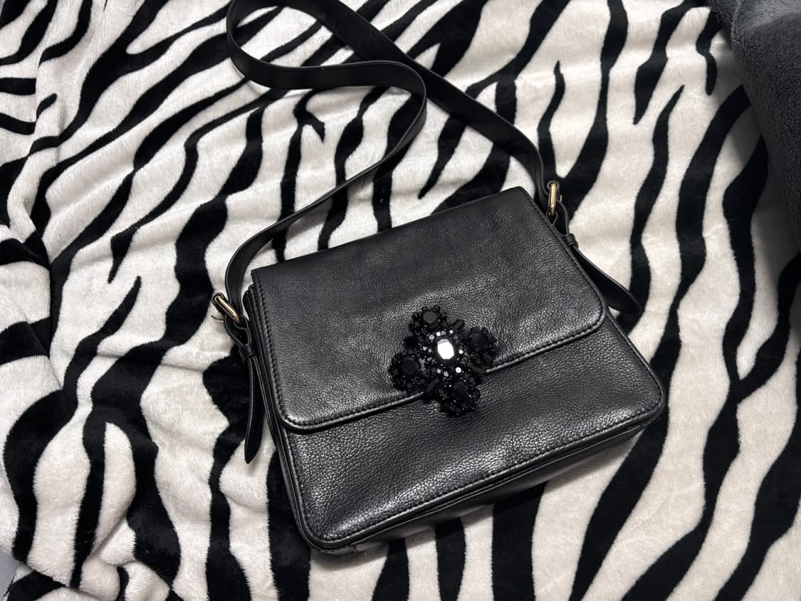 Juicy Couture(쥬시꾸뛰르) 고딕 블랙 숄더백  상품이미지1