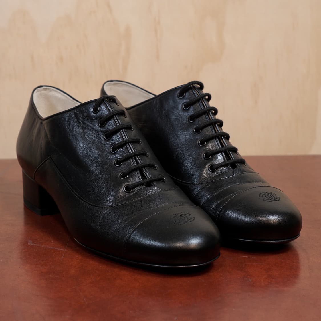 샤넬 CC 로고 램스킨 슈즈 유니폼 상품이미지4