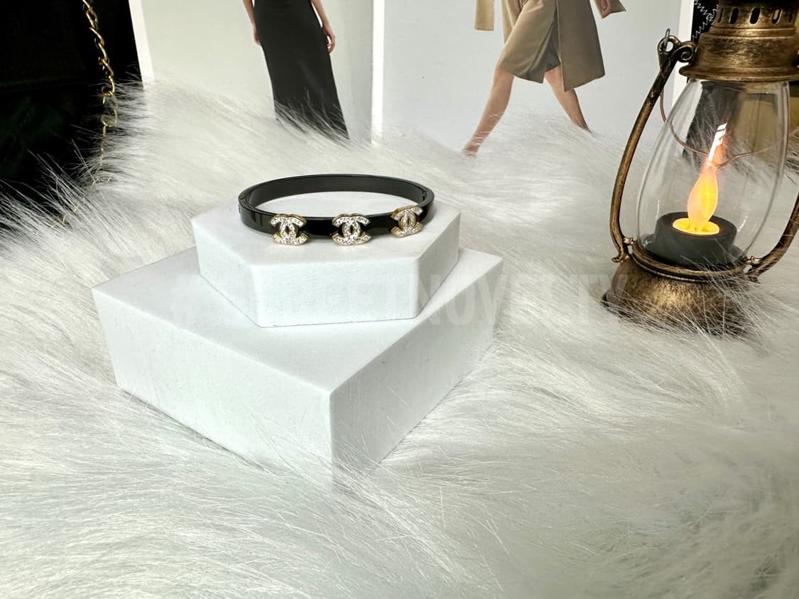 샤넬 골드 CC 포인트 크리스탈 팔찌 상품이미지4