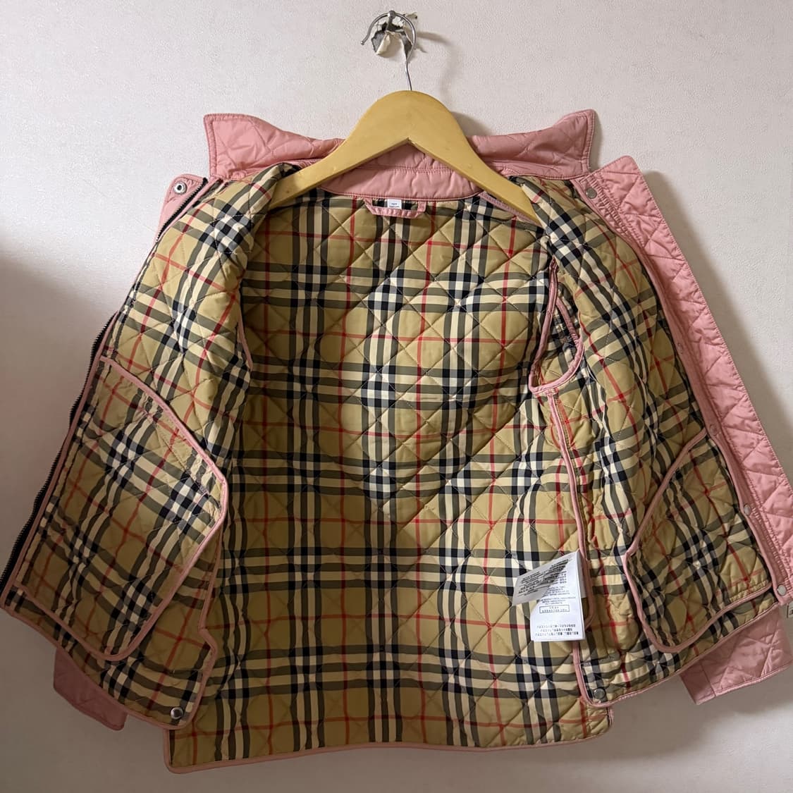 버버리 아동 여성 노바체크 퀄팅 자켓 (10Y, 140) 상품이미지7