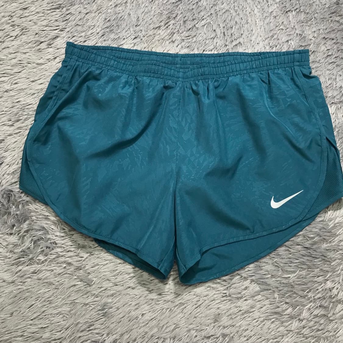 [[여성 L, A급] 나이키(NIKE) 드라이핏 러닝 쇼츠p225 상품이미지1
