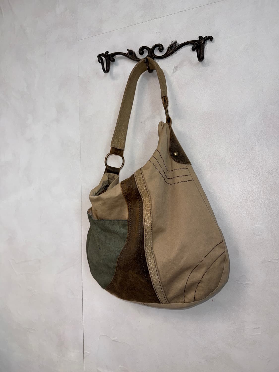 Tomboy beige khaki unbalance 숄더백 상품이미지3