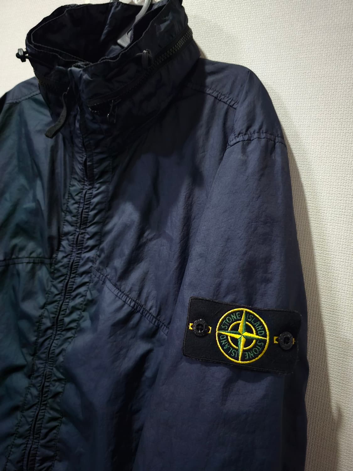 정품 스톤아일랜드 멤브라나 3L TC 바람막이 자켓 105 / XL 상품이미지2