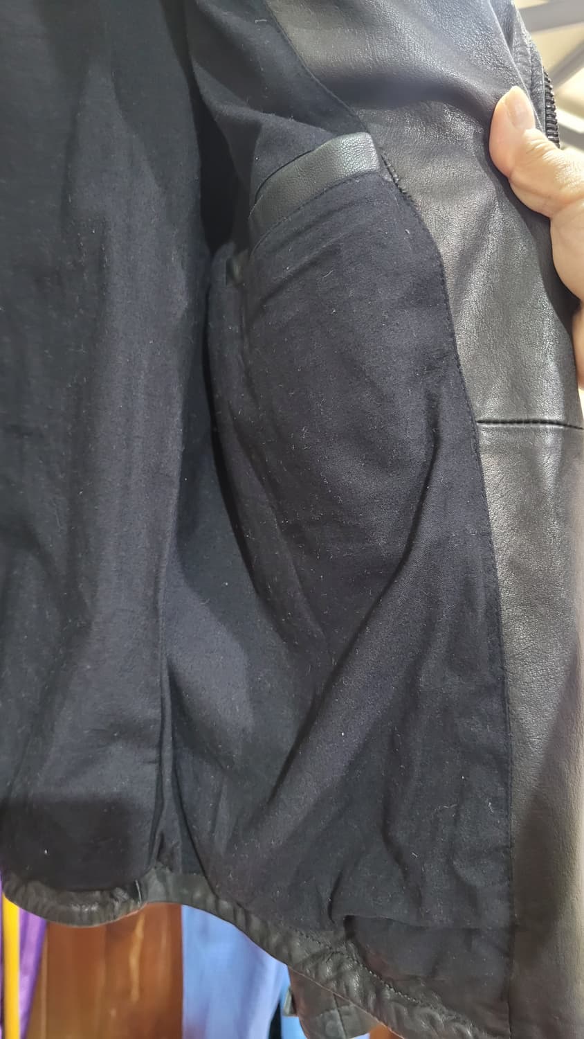 올세인츠 퀼팅 디테일 블랙 레더 라이더  상품이미지8