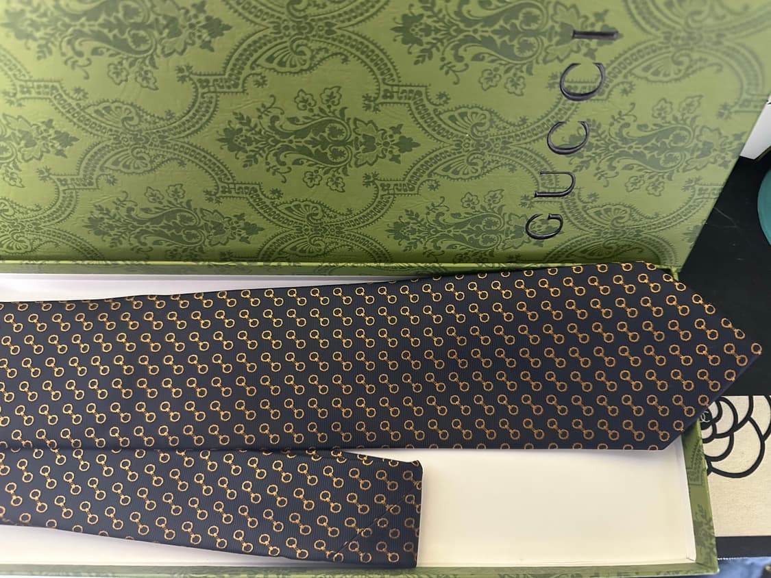 구찌 블랙/골드 체인 패턴 실크넥타이 정품 상품이미지3