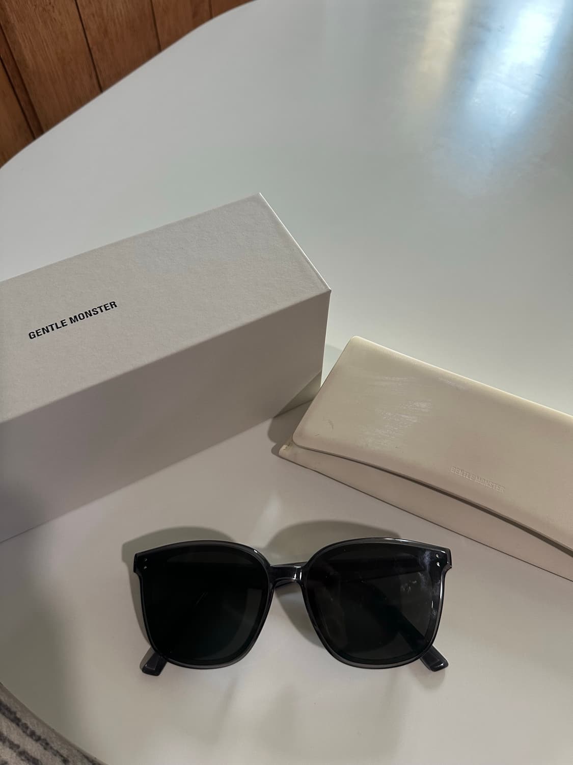 젠틀몬스터 리베 선글라스 상품이미지1