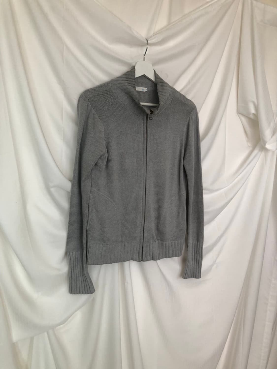 561. gray sweater zip-up 상품이미지1