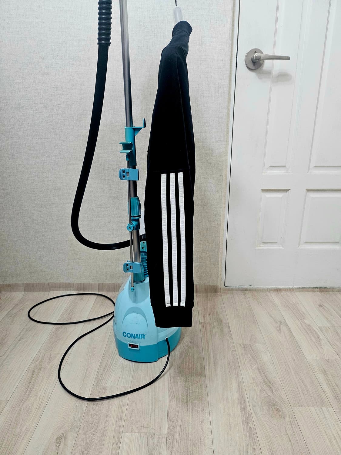 (95~100) 아디다스 에센셜 WTS [검흰] 트랙탑져지 상품이미지4