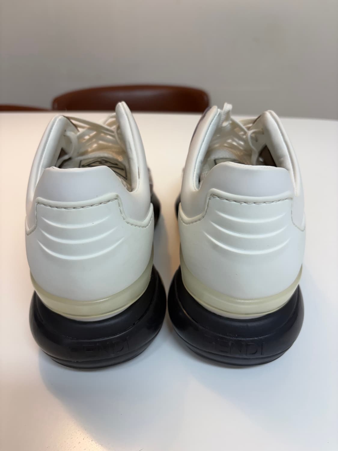 펜디 FF로고 메쉬믹스 오버솔 스니커즈 상품이미지4